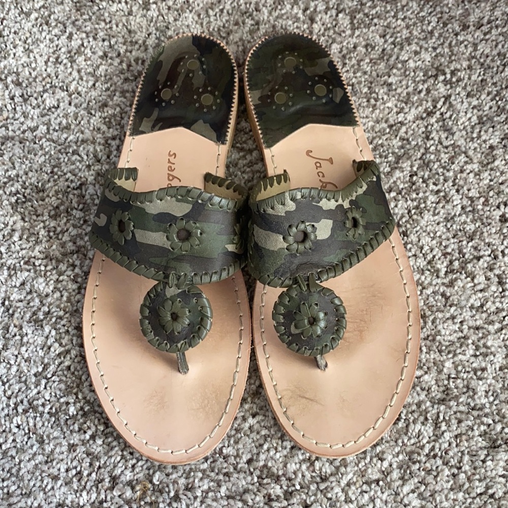 Jack Roger, camo sandals